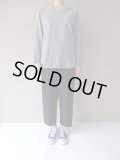 FIRMUM　コットンカーディガンリブ裾ラウンドプルオーバー　LIGHT GREY TOP