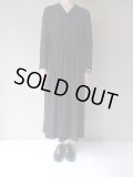 NO CONTROL AIR　アセテート＆ポリエステルライトクレープダブルクロスVネックロングドレス　Black