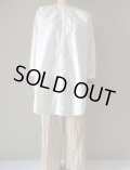 NO CONTROL AIR　60/1スーピマコットンタイプライターノーカラーロングシャツ　Off White