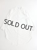  NO CONTROL AIR　ポリエステル・リンクルタフタノーカラーロングシャツ　Off White