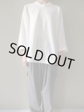 FIRMUM　交編ライトワッフルニットラウンドヘムプルオーバー　OFF WHITE