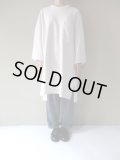 FIRMUM　コットン&ポリエステルマルチレイヤーニットクルーネックポルオーバー【CW_FR072TF】　IVORY