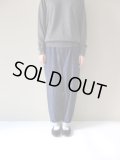 atelier naruse　コットンデニムウエストゴムバルーンバンツ　インディゴ