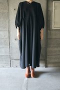 【SALE40%OFF】UNIVERSAL TISSU　ウールカシミヤビーバータックギャザーOP クロ