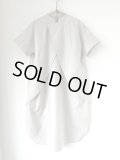 UNIVERSAL TISSU　ナチュラルタイプライター Apron Shirt-OP　グレージュ