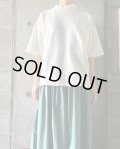 TISSU　ダンシングパイルモックネックTシャツ　シロ