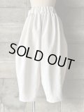 NO CONTROL AIR　マカロニポリエステル・タッサースーパーワイドテーパードパンツ【GE_NC0202PF】Off White
