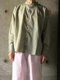  ● TISSU　100/2ブロード バンドカラーシャツ【TS240SH081】グレージュ