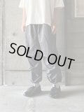  ○ FIRMUM　ポリエステルナイロン・ハイカウントツイルワイドギャザーパンツ【CA_FR0803PF】DEEP GREY