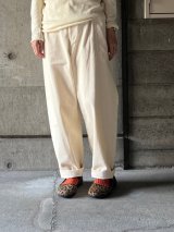 atelier naruse　コットンコーデュロイパンツ【na-t05100】off white