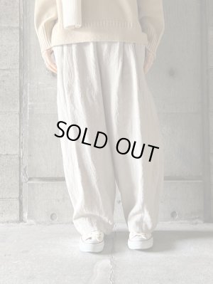 画像1: atelier naruse　リネンタックパンツ【na-f05105】ベイジュ