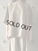 FIRMUM　ラミー＆ソロテックス・マットトロピカル ボートネックブルオーバー【LE_FR0102PO】SAFARI BEIGE