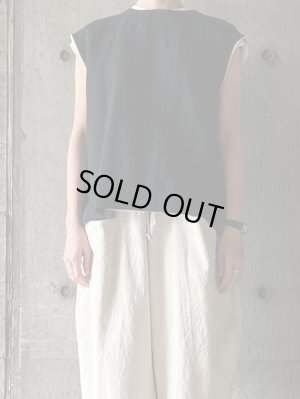 画像1: atelier naruse　リネンノースリーブブラウス +リブ【na-f02075】black