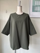 NO CONTROL AIR　ストレッチポリエステル・マットタイプライター 5分袖オーバーサイズシャツ【SN_NC0509PO】Olive
