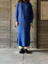 UNIVERSAL SEVEN　コットンニットケーブルワンピース【US230KN007】ブルー