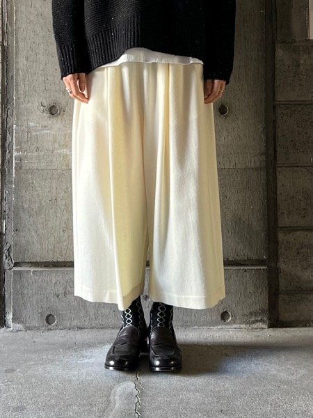 画像1: atelier naruse　ウールフラノガウチョパンツ【na-f05102】off white (1)