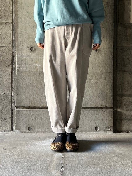 画像1: atelier naruse　コットンコーデュロイパンツ【na-t05100】light gray (1)