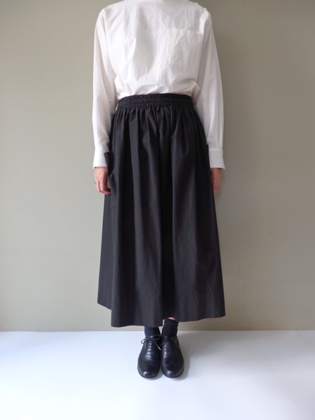 atelier naruse アトリエナルセ / コットンパッチポケットスカート